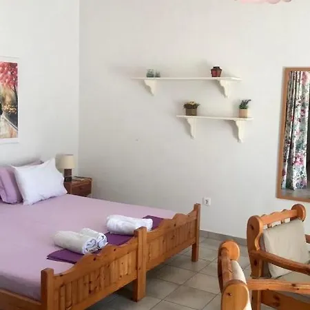 Barbara's One Bedroom アパート *