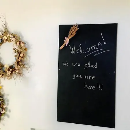 Barbara's One Bedroom アパート *