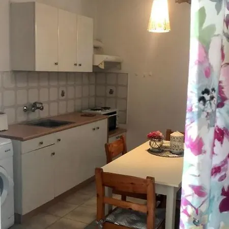 アパート Barbara's One Bedroom *