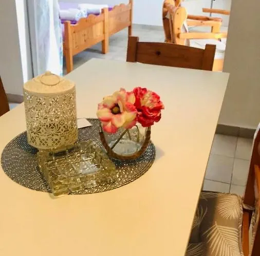 Barbara's One Bedroom Apartman *